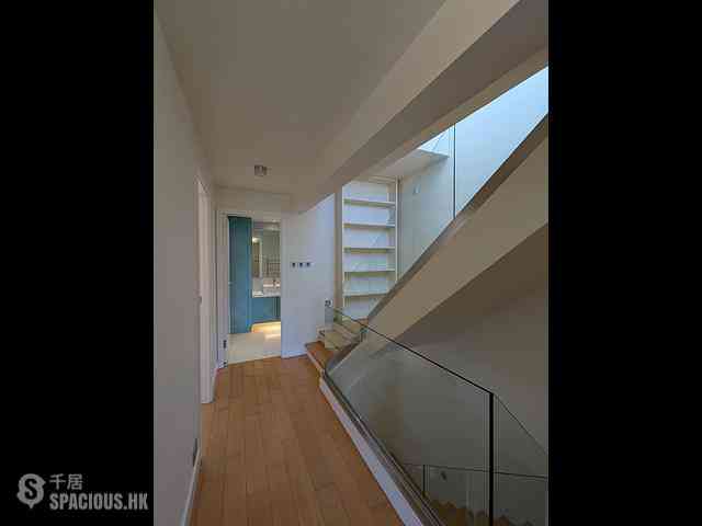 Sai Kung - Venice Villa 27