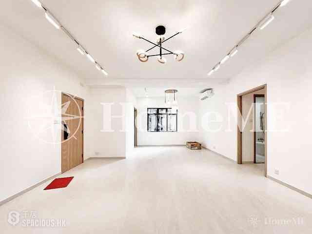 Mid Levels West - Breezy Court 01