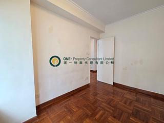 Sai Ying Pun - Lechler Court 08