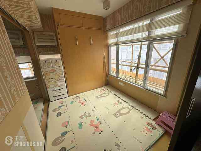Causeway Bay - Lok Sing Centre Block B 04