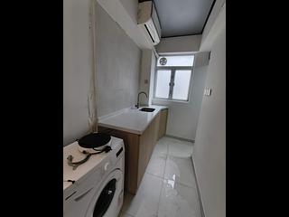 Central - 12, Gough Street 03