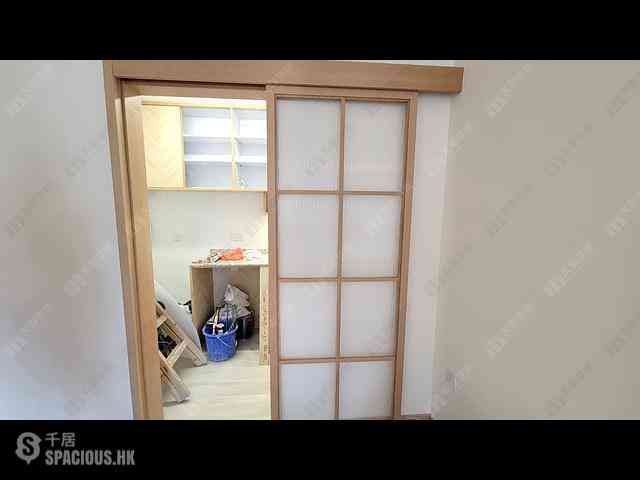 Quarry Bay - Nan Fung Sun Chuen Block 5 05