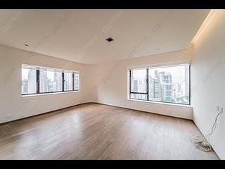 Pok Fu Lam - Albany Court 02