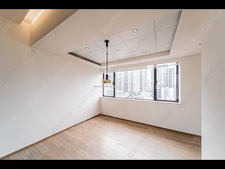 Pok Fu Lam - Albany Court 03