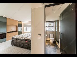 Pok Fu Lam - Albany Court 07