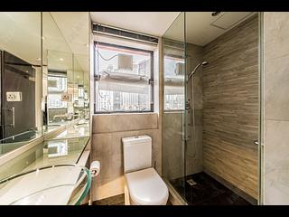 Pok Fu Lam - Albany Court 08