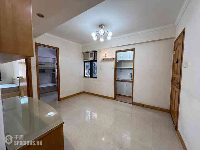 Wan Chai - Kin Lee Building Block B 04