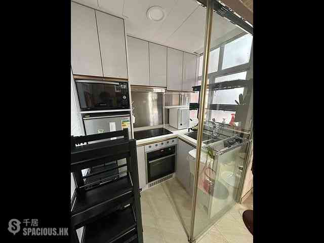 Causeway Bay - Lok Sing Centre Block B 01