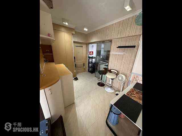 Causeway Bay - Lok Sing Centre Block B 04