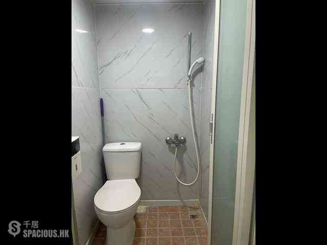 Sheung Wan - 136, Wing Lok Street 03