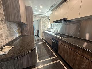 Mid Levels West - 1, Po Shan Road 11