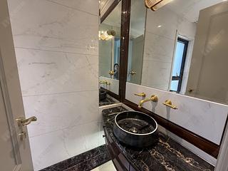 Mid Levels West - 1, Po Shan Road 12