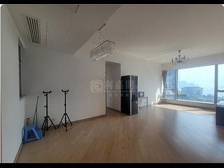 West Kowloon - The Cullinan (Tower 21 Zone 6 Aster Sky) 02