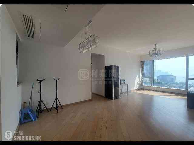 West Kowloon - The Cullinan (Tower 21 Zone 6 Aster Sky) 02