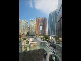 West Kowloon - The Cullinan (Tower 21 Zone 6 Aster Sky) 13