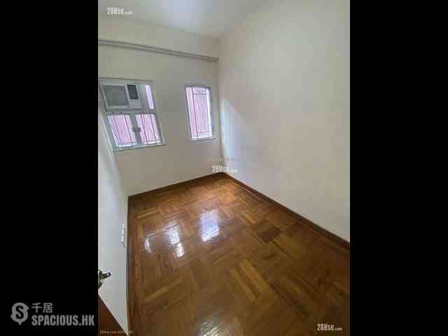 North Point - Hang Ying House 06