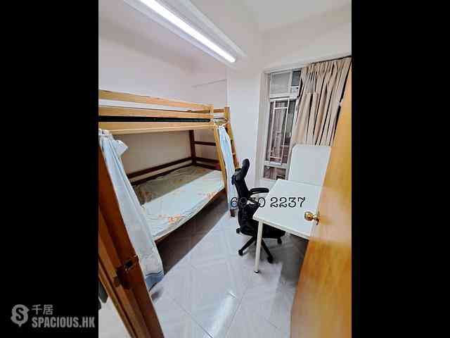 Shek Tong Tsui - Yip Cheung Building 11