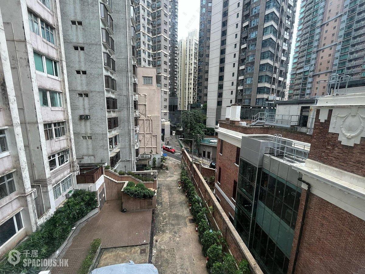 Mid Levels Central - Woodlands Court 01
