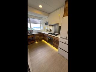 Pok Fu Lam - Baguio Villa Block 26 04