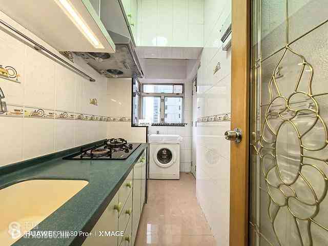 Wan Chai - Hang Tat Mansion 04