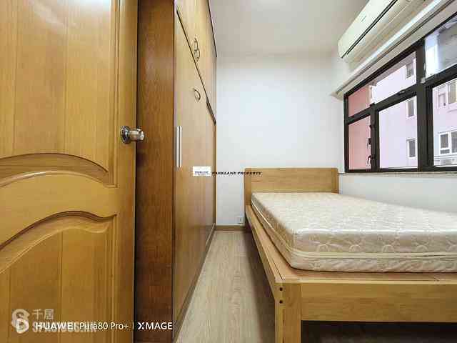 Wan Chai - Hang Tat Mansion 05