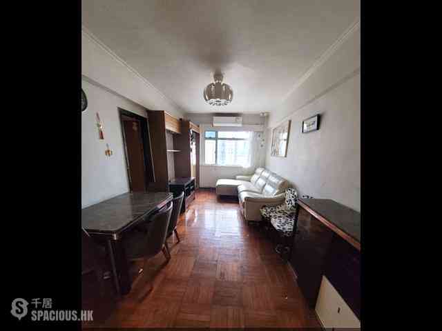 Quarry Bay - King's House 02