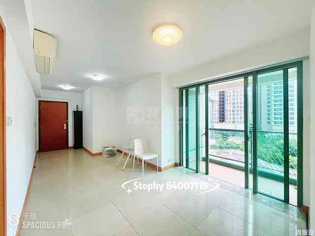 Tseung Kwan O - The Grandiose Block 2 01