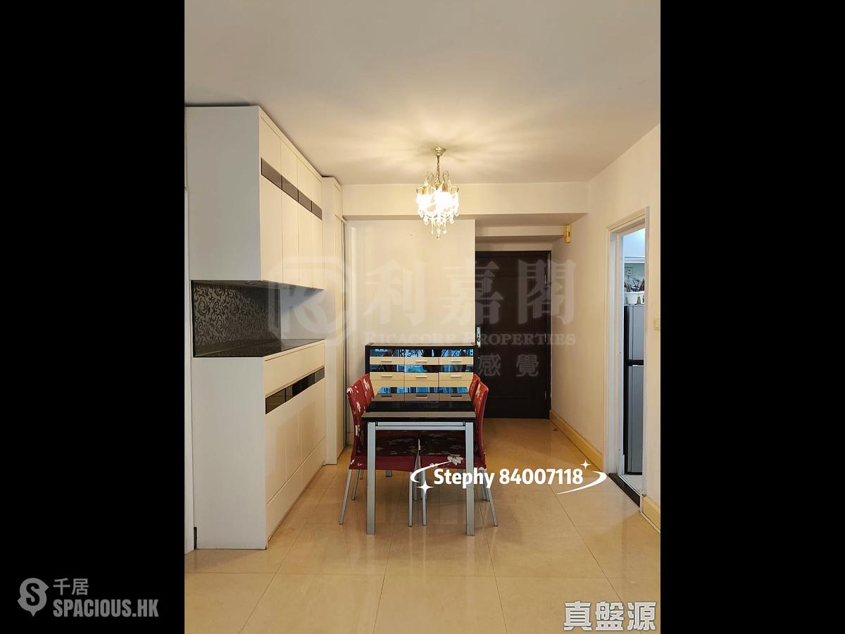 Tiu Keng Leng - Metro Town Phase 1 Block 5 01