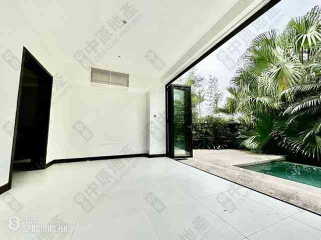Clear Water Bay - The Green Villa 02