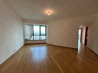 Mid Levels West - 80 Robinson Road 02