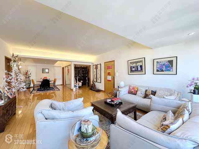 Mid Levels Central - Wing Hong Mansion 02