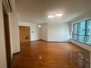 Mid Levels West - 80 Robinson Road 09