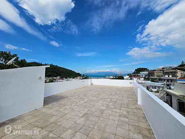 Lamma Island - Yung Shue Wan 01