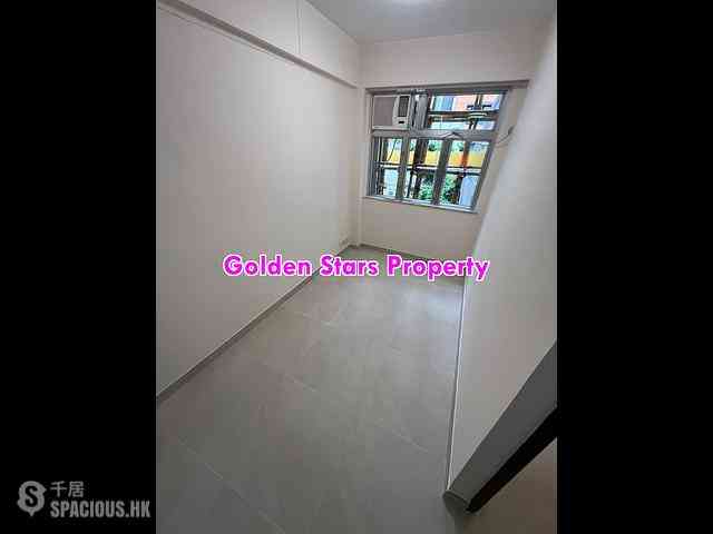 Sai Ying Pun - Wing Lee Building 01