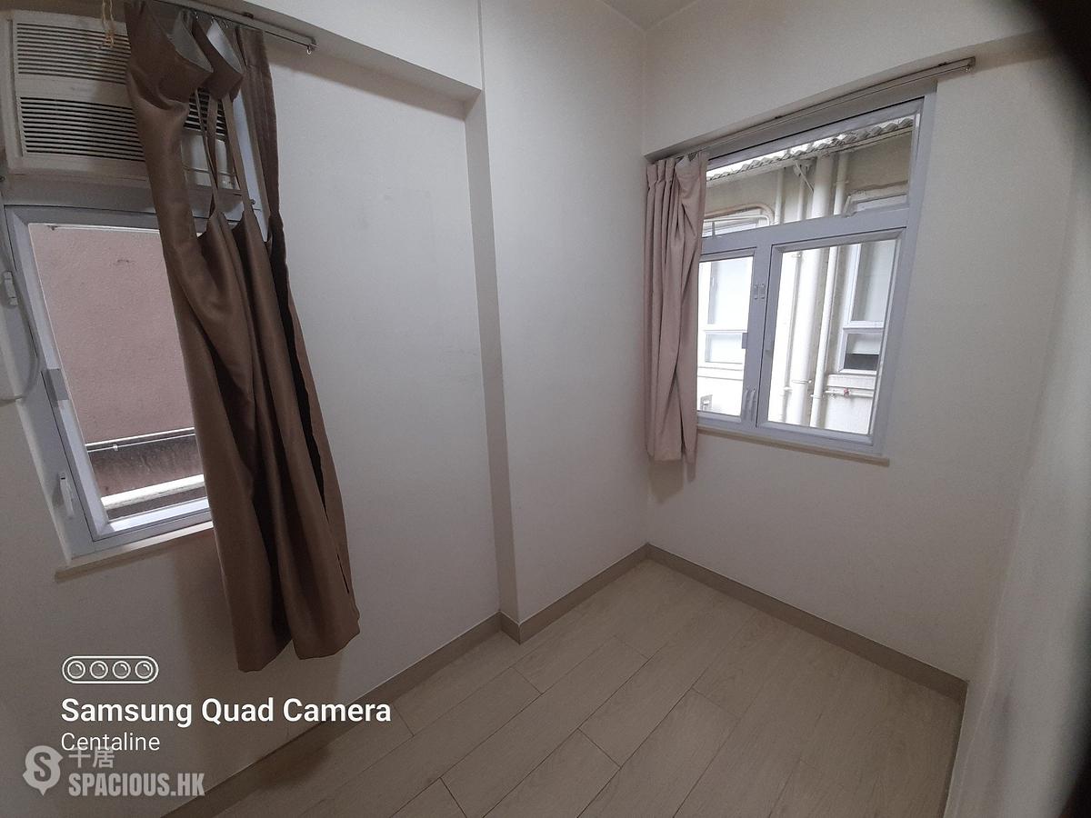 Mid Levels West - Po Yuen 01