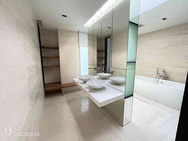 Clear Water Bay - Rainbow Villas 07