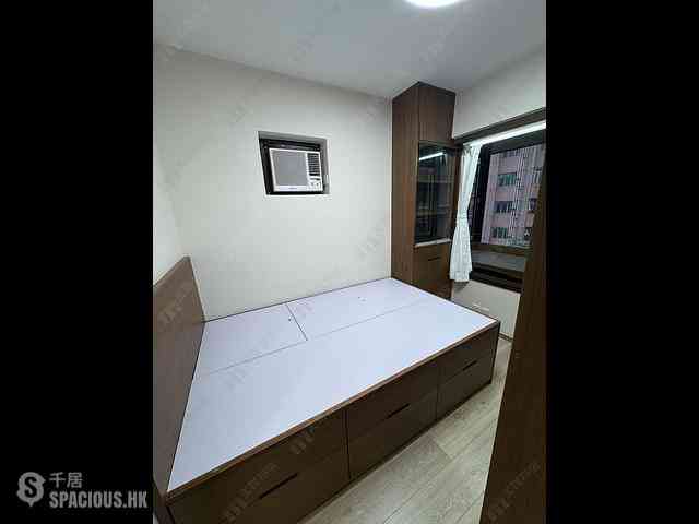 Sham Shui Po - Kam Ning Building 03
