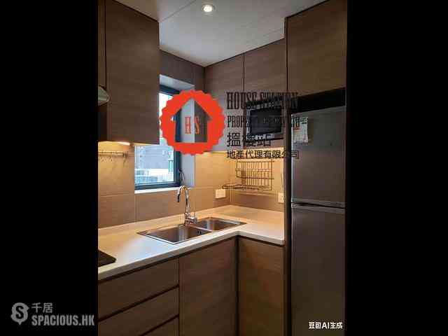 Tai Kok Tsui - The Long Beach Tower 5 07