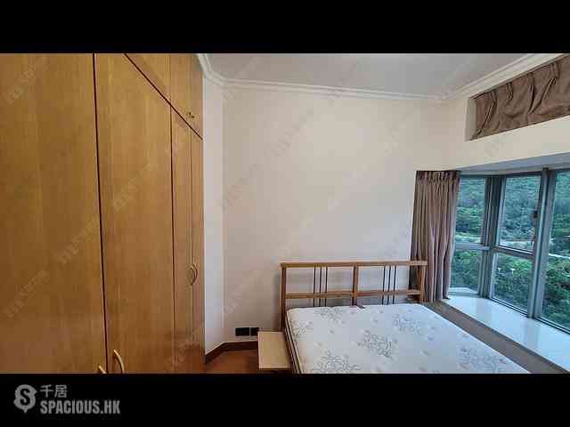 Tung Chung - Coastal Skyline Phase 1 Block 3 06