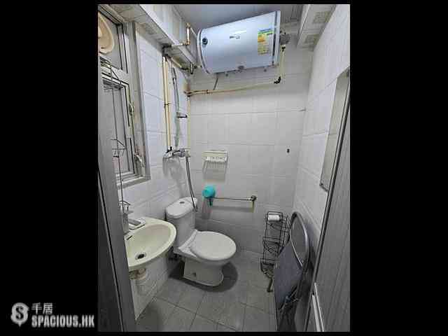 Causeway Bay - Tak Fat Building 02