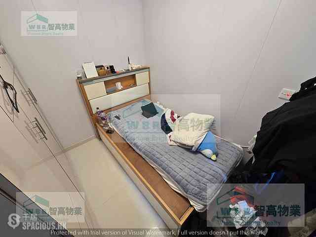 Sai Ying Pun - Kwan Yick Building Phase 3 05