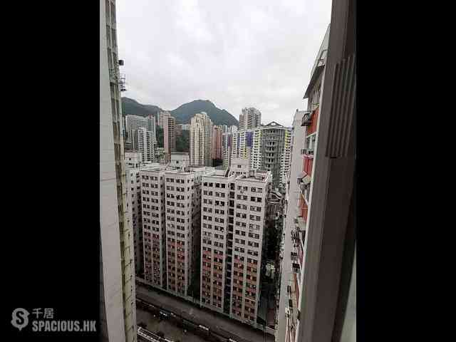 Kennedy Town - Luen Hong Apartments 01