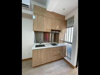 Sheung Wan - 24, Queen's Road West 02