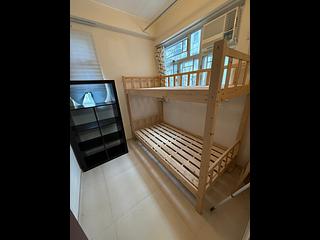Kennedy Town - Luen Hong Apartments 04