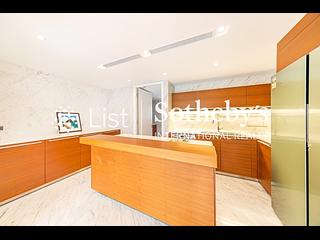 The Peak - Strawberry Hill 10