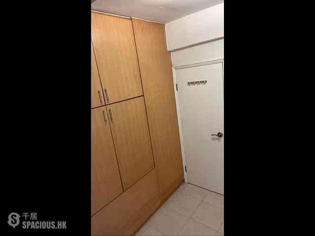 Shau Kei Wan - Tung Tai House 03
