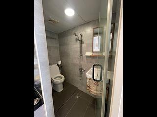 Wan Chai - 159-165, Hennessy Road 02