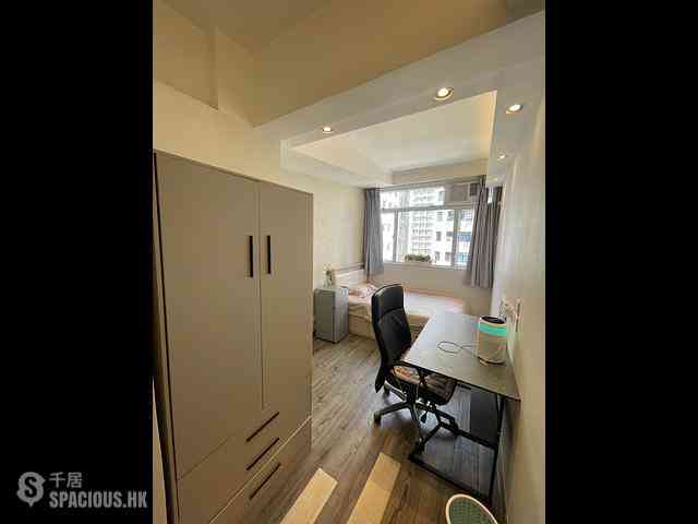 Wan Chai - 159-165, Hennessy Road 03