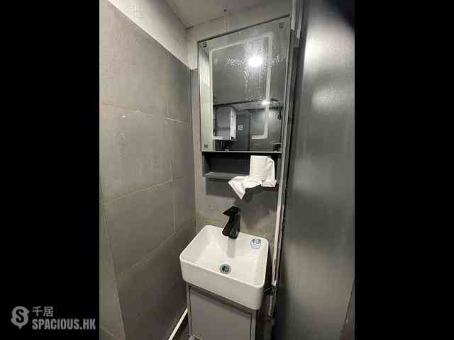 Wan Chai - 218, Gloucester Road 05