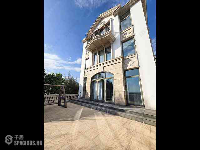 Shouson Hill - Bay Villas 01